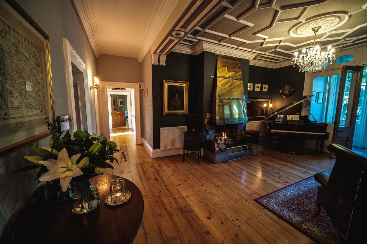Bed and Breakfast West Layton Manor Ричмонд Экстерьер фото